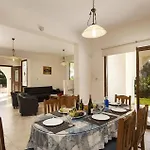 Villa Banana Grove By *