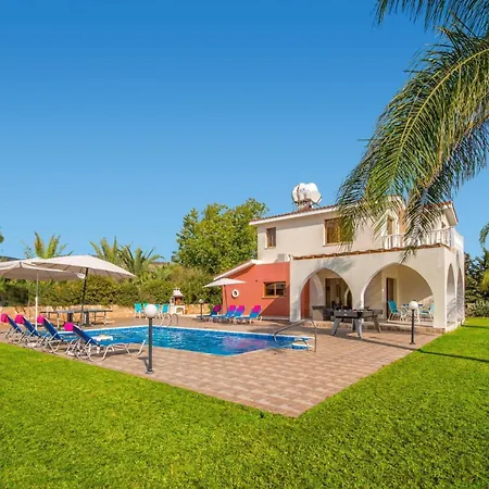 Villa Banana Grove By Peyia