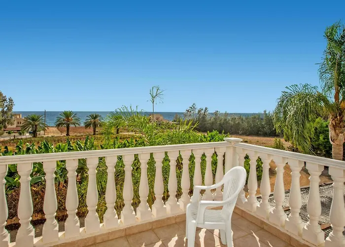 Banana Grove By ヴィラ *