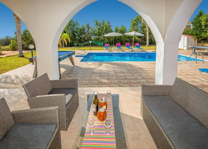 Banana Grove By Vila Pegeia